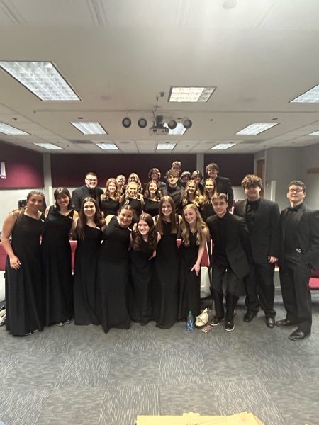 LCHS Singers group at Pellissippi State Community College